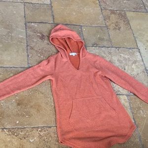 Hooded shirt
